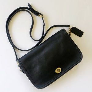 Vintage Coach 9755 Penny Pocket Purse Crossbody